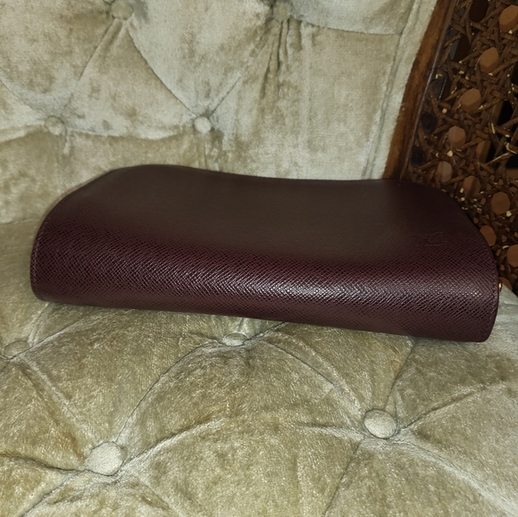 (Sold)RareAuthentic Vintage Louis Vuitton taiga leather Baikal Clutch bag - Picture 3 of 9